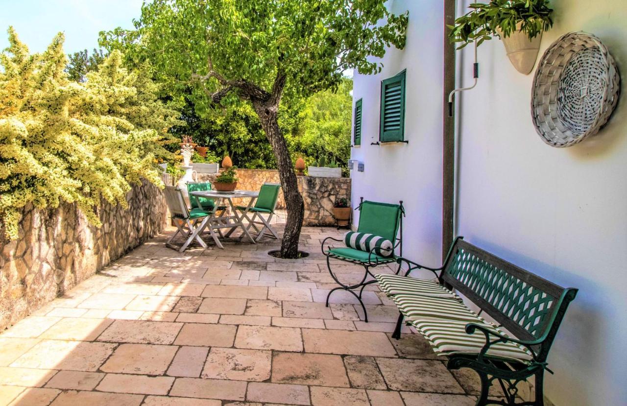 Trulli Fogliarella Guest House Ostuni Eksteriør bilde