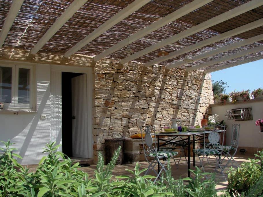 Trulli Fogliarella Guest House Ostuni Eksteriør bilde