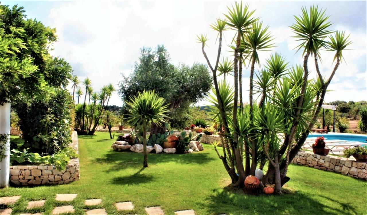 Trulli Fogliarella Guest House Ostuni Eksteriør bilde