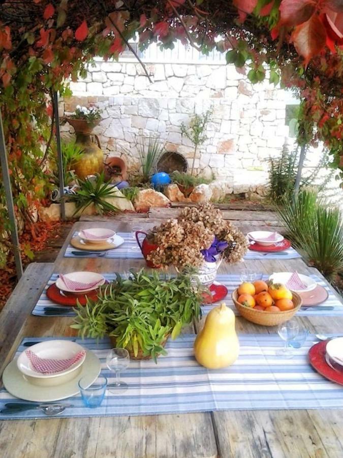 Trulli Fogliarella Guest House Ostuni Eksteriør bilde